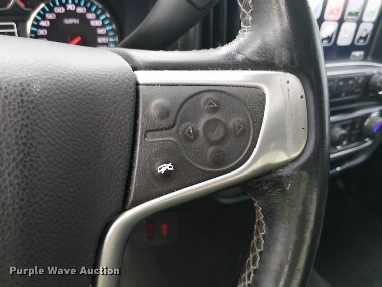 image for item YA1773 2017 GMC Sierra Crew Cab pickup truck