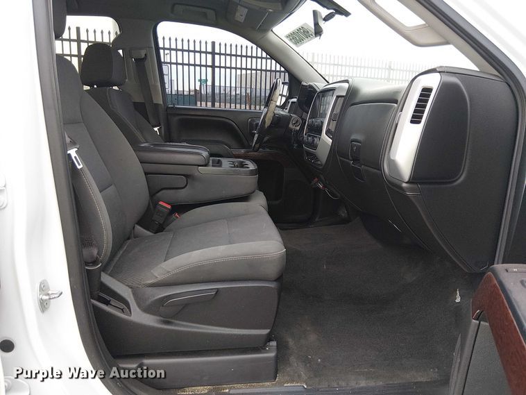 image for item YA1773 2017 GMC Sierra Crew Cab pickup truck