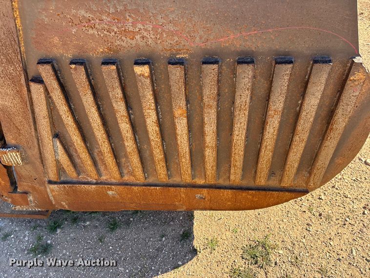 image for item DH8746 Rockland 1200 wheel loader bucket