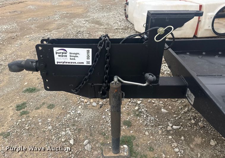 image for item DQ4166 2013 Rayco utility trailer