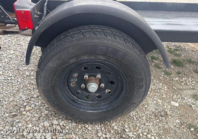 image for item DQ4166 2013 Rayco utility trailer