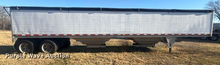 image for item DQ4194 1999 Wilson Trailer Co. DWH400 grain trailer