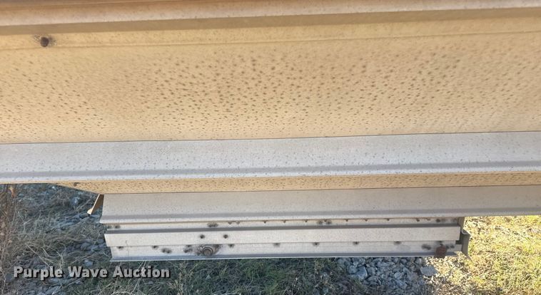 image for item DQ4194 1999 Wilson Trailer Co. DWH400 grain trailer