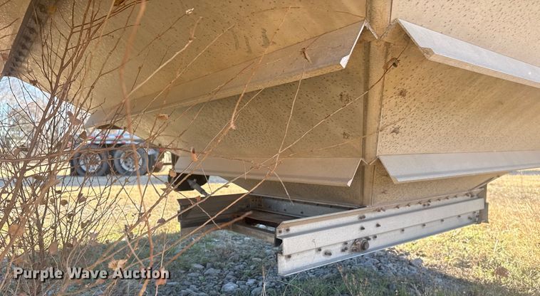 image for item DQ4194 1999 Wilson Trailer Co. DWH400 grain trailer