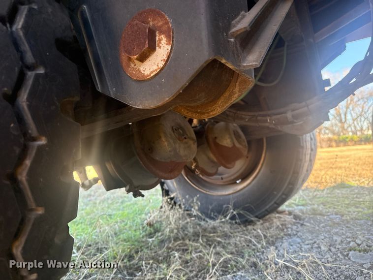 image for item DQ4194 1999 Wilson Trailer Co. DWH400 grain trailer