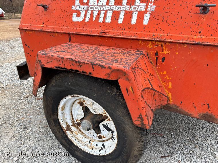 image for item DR2837 Smith 100 air compressor