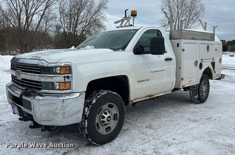 image for item DT6497 2017 Chevrolet Silverado 2500HD utility bed pickup truck