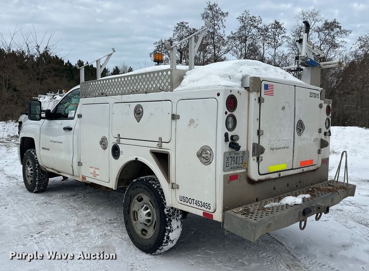 image for item DT6497 2017 Chevrolet Silverado 2500HD utility bed pickup truck