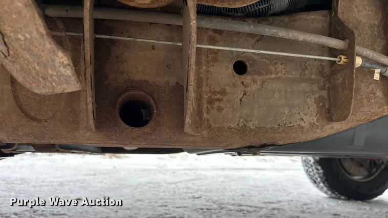 image for item DT6497 2017 Chevrolet Silverado 2500HD utility bed pickup truck