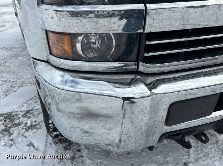 image for item DT6497 2017 Chevrolet Silverado 2500HD utility bed pickup truck