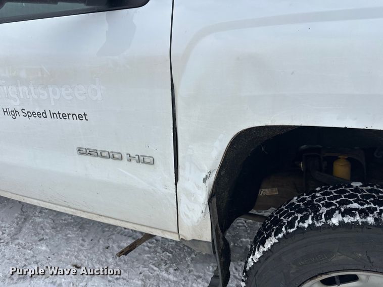 image for item DT6497 2017 Chevrolet Silverado 2500HD utility bed pickup truck