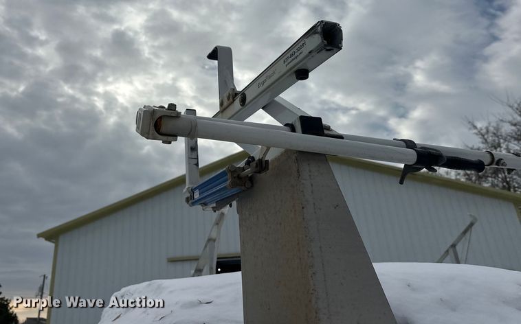 image for item DT6497 2017 Chevrolet Silverado 2500HD utility bed pickup truck