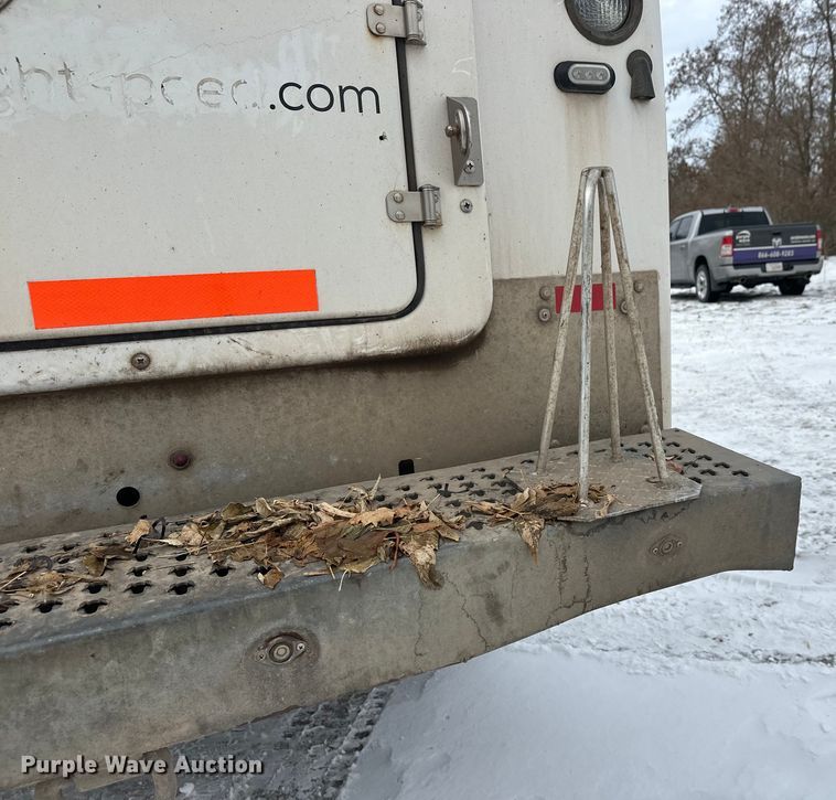 image for item DT6497 2017 Chevrolet Silverado 2500HD utility bed pickup truck