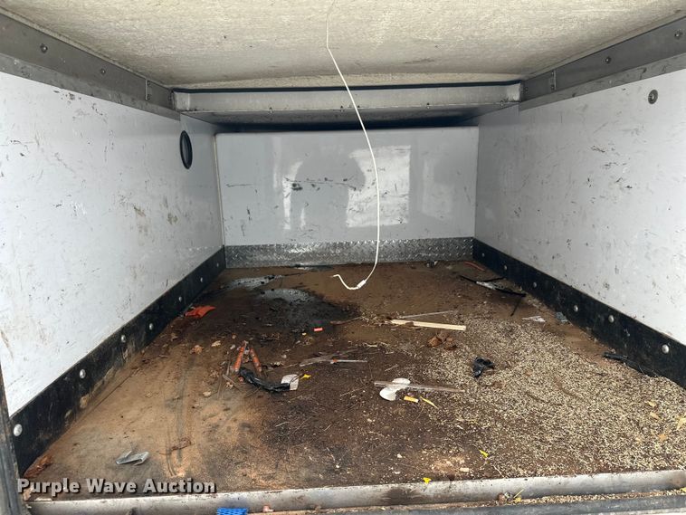 image for item DT6497 2017 Chevrolet Silverado 2500HD utility bed pickup truck