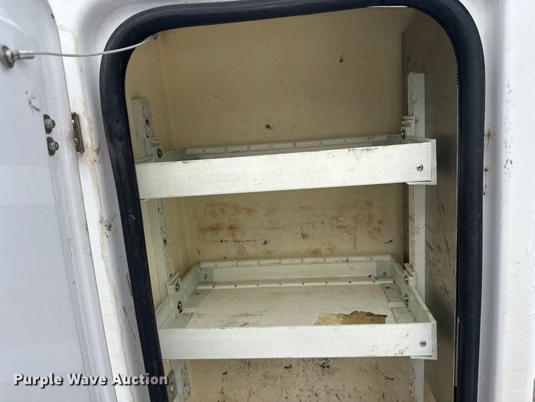 image for item DT6497 2017 Chevrolet Silverado 2500HD utility bed pickup truck