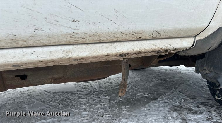 image for item DT6497 2017 Chevrolet Silverado 2500HD utility bed pickup truck