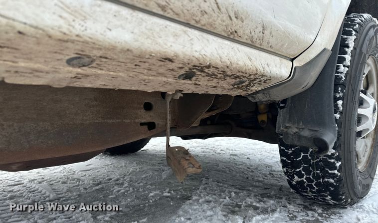 image for item DT6497 2017 Chevrolet Silverado 2500HD utility bed pickup truck