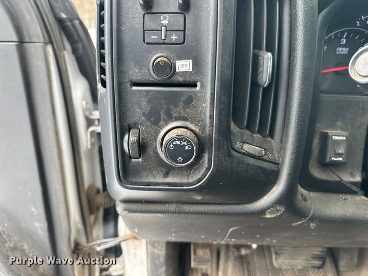 image for item DT6497 2017 Chevrolet Silverado 2500HD utility bed pickup truck