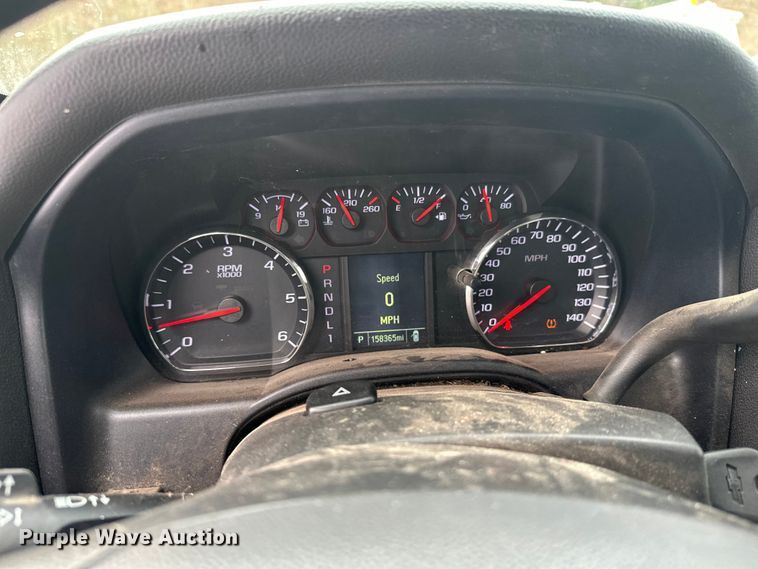 image for item DT6497 2017 Chevrolet Silverado 2500HD utility bed pickup truck