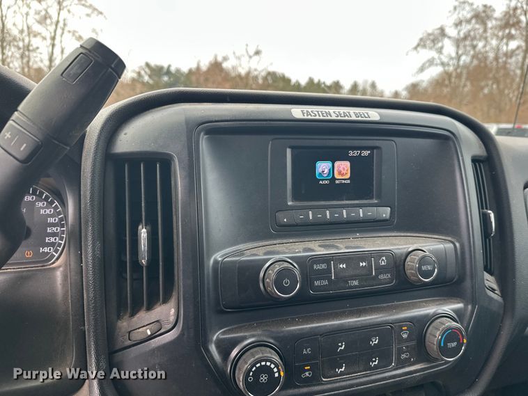 image for item DT6497 2017 Chevrolet Silverado 2500HD utility bed pickup truck