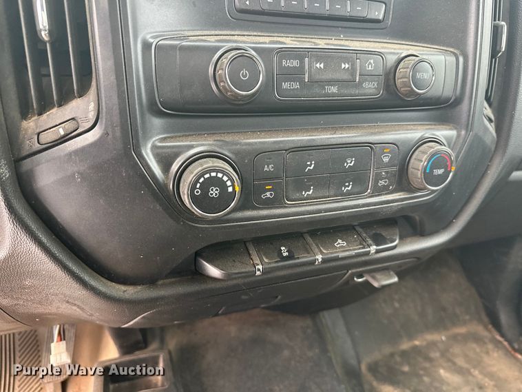 image for item DT6497 2017 Chevrolet Silverado 2500HD utility bed pickup truck