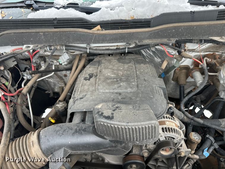 image for item DT6497 2017 Chevrolet Silverado 2500HD utility bed pickup truck