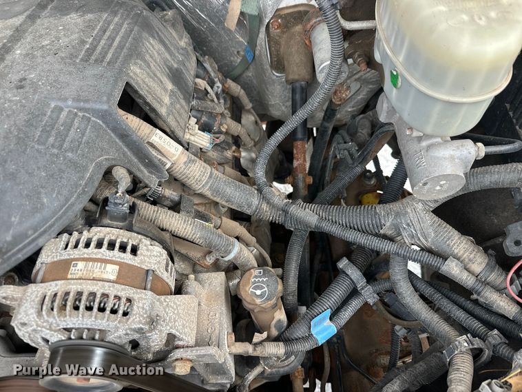 image for item DT6497 2017 Chevrolet Silverado 2500HD utility bed pickup truck