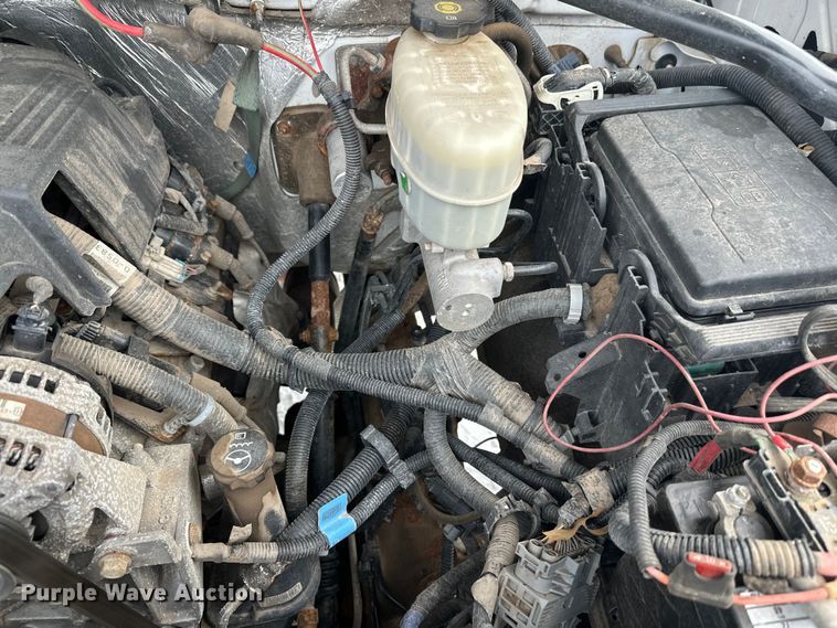 image for item DT6497 2017 Chevrolet Silverado 2500HD utility bed pickup truck