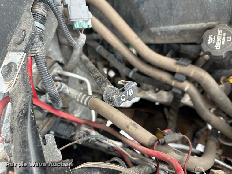 image for item DT6497 2017 Chevrolet Silverado 2500HD utility bed pickup truck