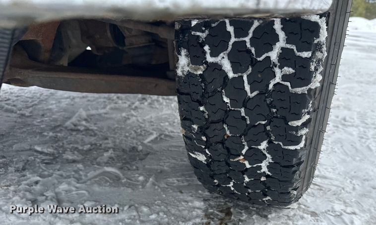 image for item DT6497 2017 Chevrolet Silverado 2500HD utility bed pickup truck