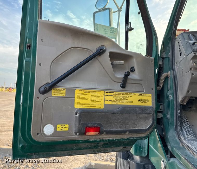 image for item DT6559 2008 Sterling L-Line dump truck