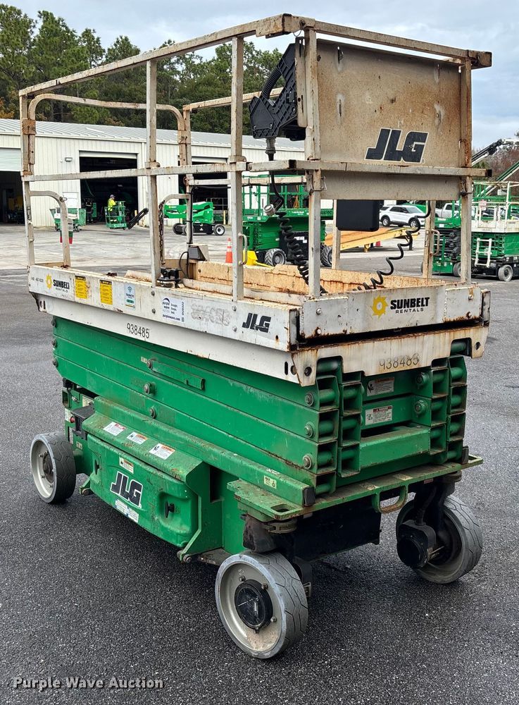 image for item DU0322 2017 JLG 2646ES scissor lift