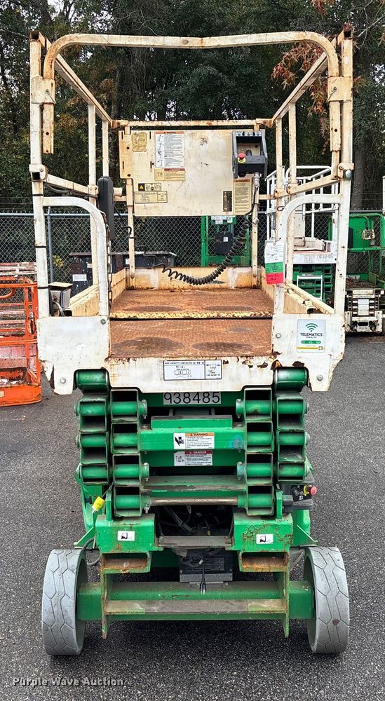 image for item DU0322 2017 JLG 2646ES scissor lift