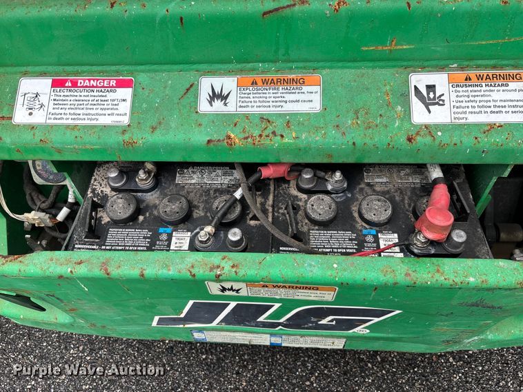 image for item DU0322 2017 JLG 2646ES scissor lift