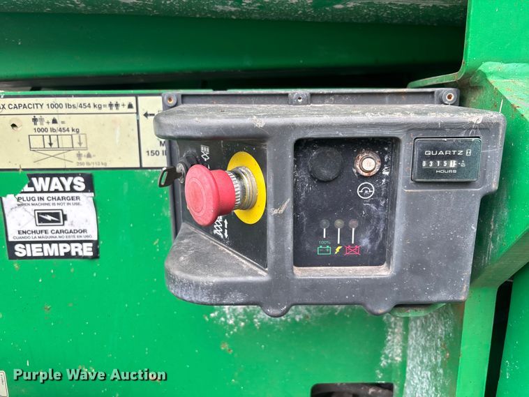 image for item DU0322 2017 JLG 2646ES scissor lift