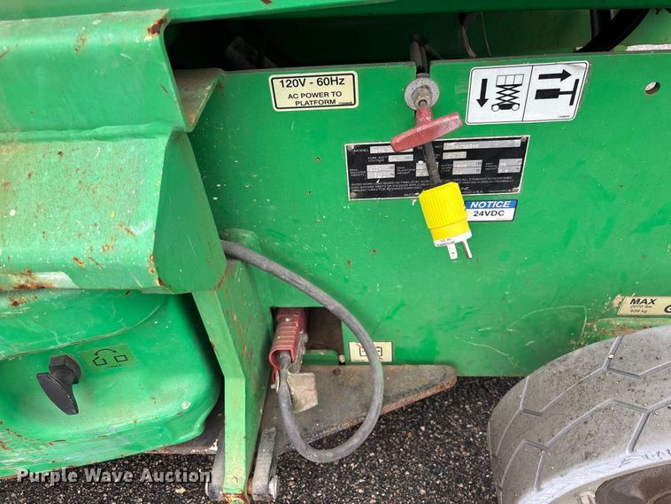 image for item DU0322 2017 JLG 2646ES scissor lift