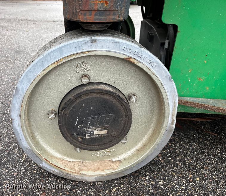 image for item DU0322 2017 JLG 2646ES scissor lift