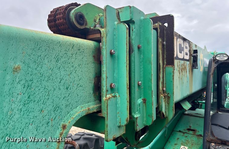 image for item DU0323 2019 JCB 510-56 F telehandler