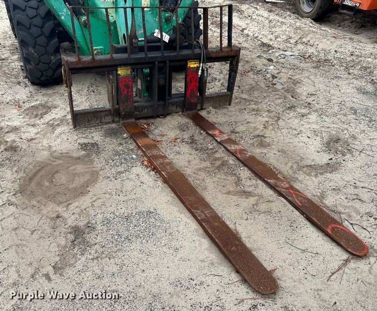 image for item DU0323 2019 JCB 510-56 F telehandler