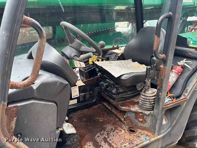 image for item DU0323 2019 JCB 510-56 F telehandler