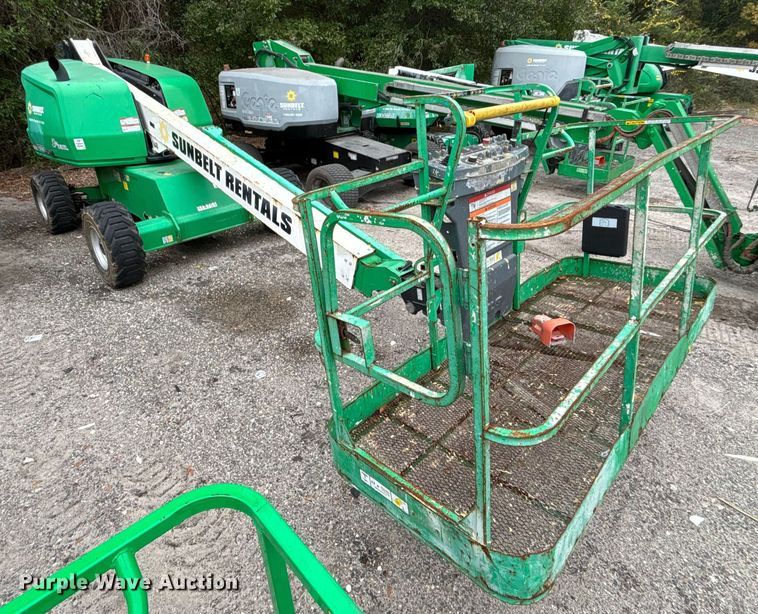 image for item DU0324 2016 JLG 400S boom lift