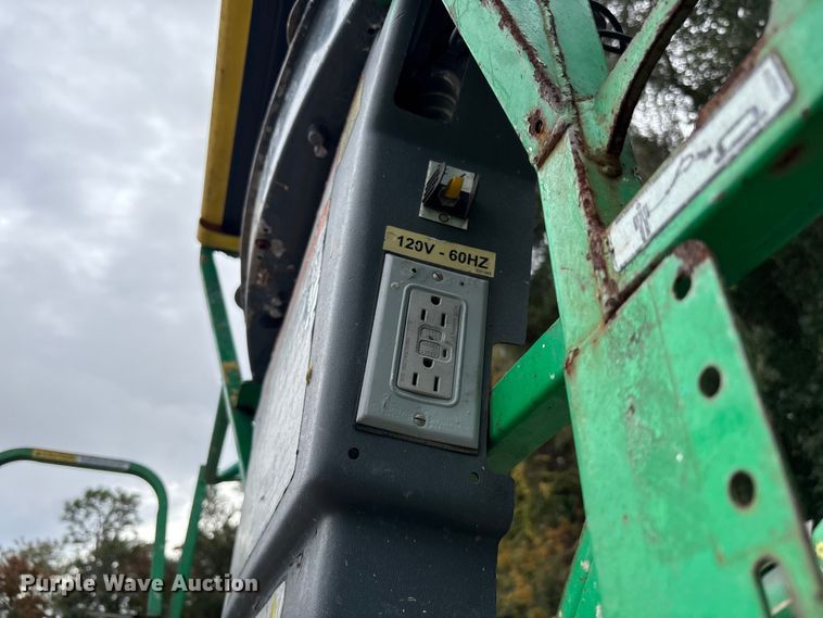 image for item DU0324 2016 JLG 400S boom lift