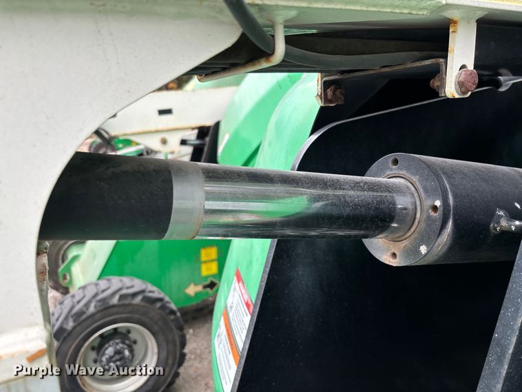 image for item DU0324 2016 JLG 400S boom lift