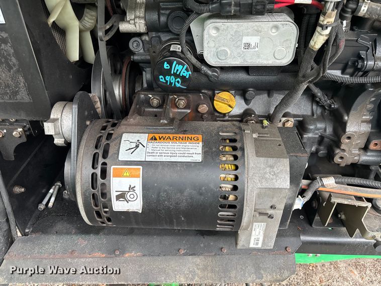 image for item DU0324 2016 JLG 400S boom lift