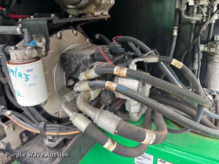 image for item DU0324 2016 JLG 400S boom lift