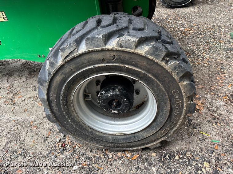 image for item DU0324 2016 JLG 400S boom lift