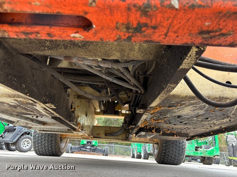 image for item DU0325 2015 JLG 4394RT scissor lift