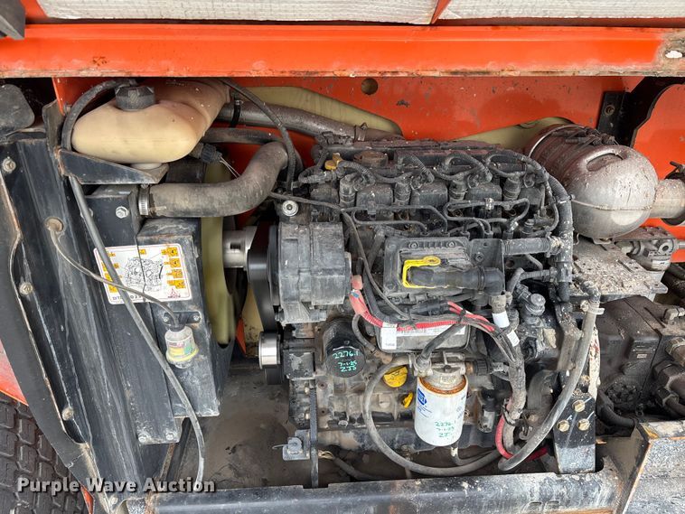 image for item DU0325 2015 JLG 4394RT scissor lift