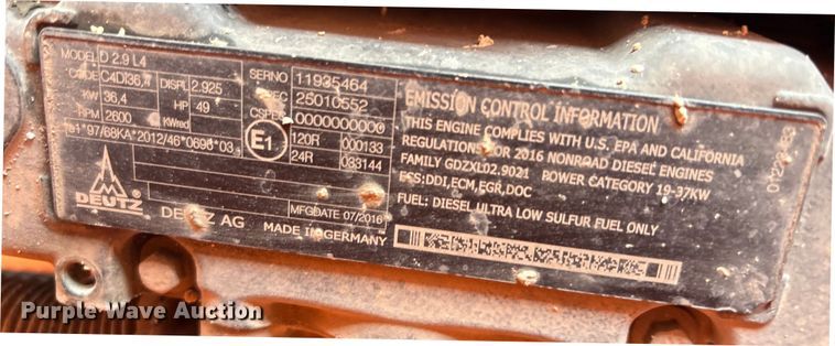 image for item DU0325 2015 JLG 4394RT scissor lift