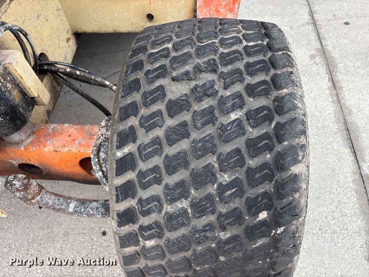 image for item DU0325 2015 JLG 4394RT scissor lift